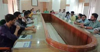 বাকৃবি সংকট: শিক্ষার্থীদের সঙ্গে দ্বতীয় দফার আলোচনা চলছে